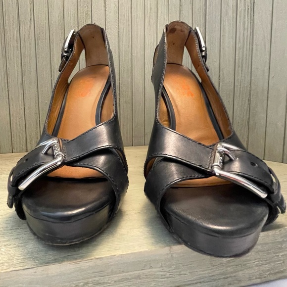 Michael Kors Black Leather Cut Out Heel Peep Toe Stiletto Heels w/Buckles 9 - Picture 3 of 9